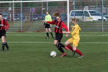 Bild 32 - B-Juniorinnen SG Weststeinburg/Bei - SV Fisia 03 : Ergebnis: 1:2